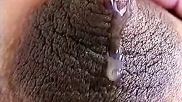 داغ, رابطه جنسی در استخر با یک دختر بازیگران زن سکسی هالیوود با موهای قرمز