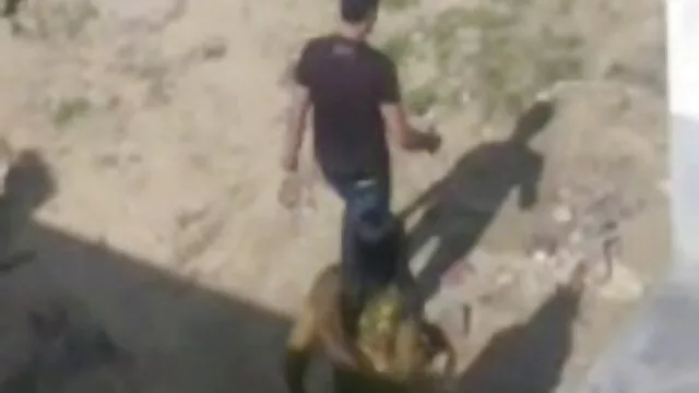 ماساژ تحت پوشش در روغن بازیگران سکسی زن